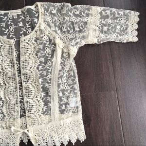 ❤️💚✨HOST PICKED✨ Ivory Lace Jacket